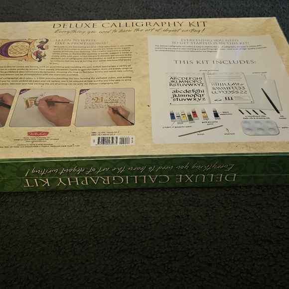 The Art of Calligraphy Deluxe Calligraphy Kit - Picture 3 of 6